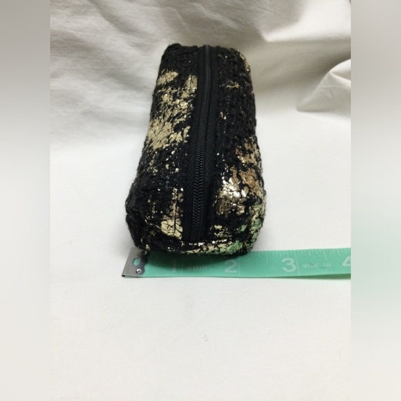 MAC Cosmetic Bag - Picture 8 of 11